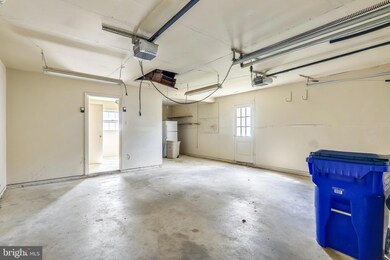 12707 Cherrywood Ln, Bowie, MD 20715 - photo 7