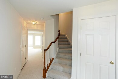 12764 Heron Ridge Dr, Fairfax, VA 22030 - photo 3