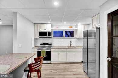 931 N Hanover St unit FLOOR 1, Pottstown, PA 19464 - photo 6