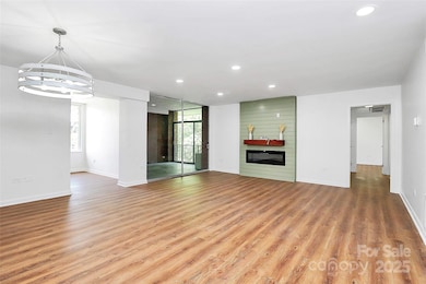 Queens Tower Condominium unit 405, Charlotte, NC 28207 - photo 2