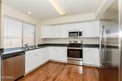 000-photo-kitchen-13287644