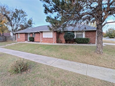 601 Golden Eagle Dr, Norman, OK 73072 - photo 2