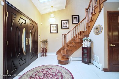 496 Maguire Ave, Staten Island, NY 10309 - photo 7