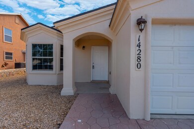 14280 Desert Sunset Dr, Horizon City, TX 79928 - photo 4