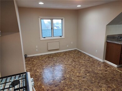 706 Weeden St unit 3, Pawtucket, RI 02860 - photo 5