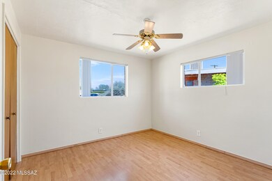3502 N Olive (14)