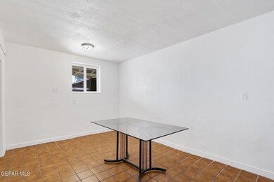 3615 Pershing Dr unit 2, El Paso, TX 79903 - photo 6