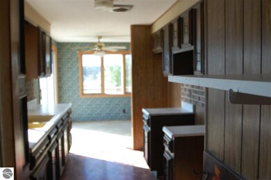 921 S Morrison Rd, West Branch, MI 48661 - photo 5