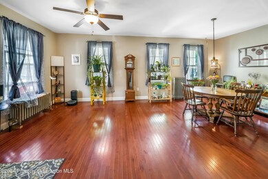 1137 W Locust St, Scranton, PA 18504 - photo 7