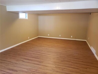 507 S Adams St, Raymore, MO 64083 - photo 2