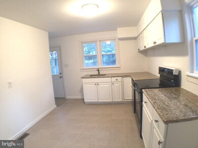 560 Berlin Rd, Clementon, NJ 08021 - photo 5