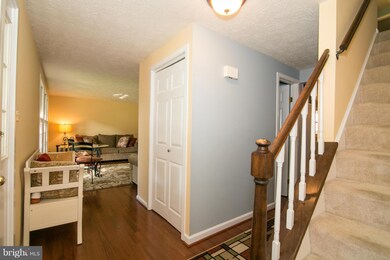 15504 Laurel Ridge Rd, Dumfries, VA 22025 - photo 7