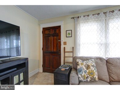 831 W 2nd St, Lansdale, PA 19446 - photo 3