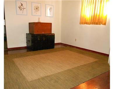 Dining Room. Dining Area awaiting your buyer s fur