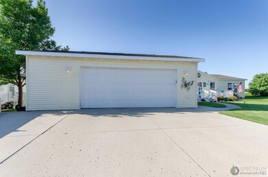 Garage--2