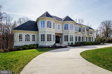 8560 Horseshoe Ln, Potomac, MD 20854 - photo 2