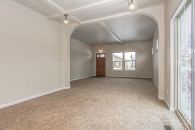 1814 NW Jackpine Ave, Redmond, OR 97756 - photo 4