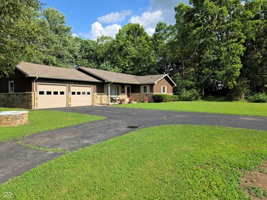 3303 N 850 E, Columbus, IN 47203 - photo 3