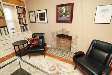 390 Richards Rd. 17