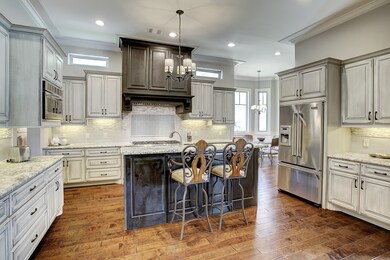 1435 Hewitt Dr, Houston, TX 77018 - photo 5