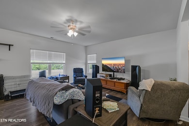 2498 Stream View ln-110