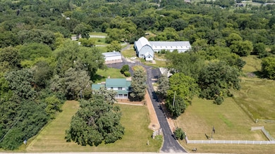 6-Exterior_34100 Sunset Dr