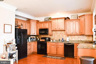 200 Whitley Dr unit 40, Chambersburg, PA 17201 - photo 3