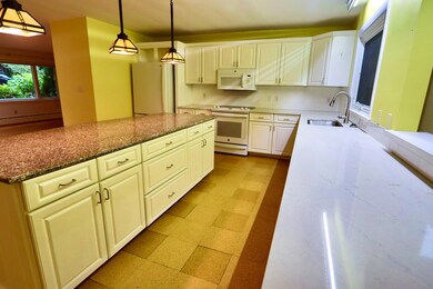 176 Caleb St, Portland, ME 04102 - photo 4