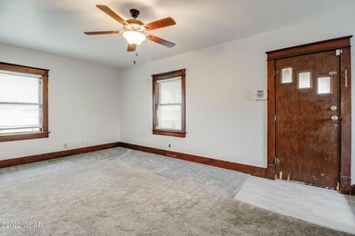 5-web-or-mls-2022 12 11 - 321WAshtonAve-