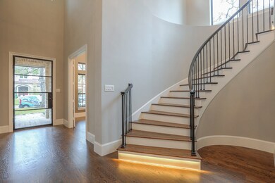 1627 Richelieu Ln, Houston, TX 77018 - photo 3