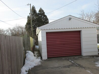 1719 Lucia Ave, Waukegan, IL 60085 - photo 2