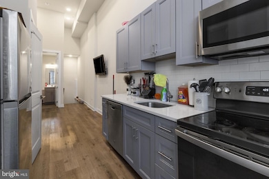 19 S 44th St unit 1, Philadelphia, PA 19104 - photo 4