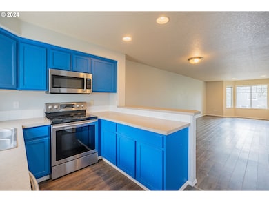 Kitchen/Living Room