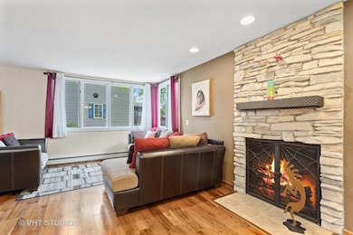 5720 Dunham Rd, Downers Grove, IL 60516 - photo 4