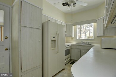 3701 Astoria Rd, Kensington, MD 20895 - photo 7