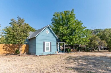 518 N Rusk St, Weatherford, TX 76086 - photo 3