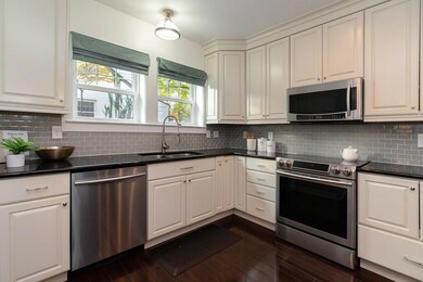 1650_Ridgeway_Pl_5_of_27_-3