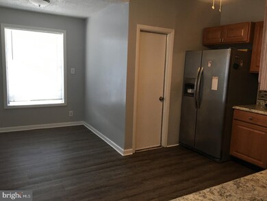 335 Hillcrest Ave, Trenton, NJ 08618 - photo 6