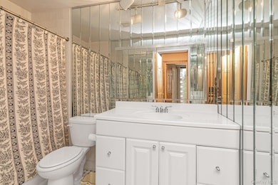 10-01 162nd St unit 4A, Whitestone, NY 11357 - photo 6