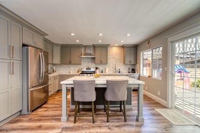 2290 Bigelow Ave Simi Valley-large-004-0
