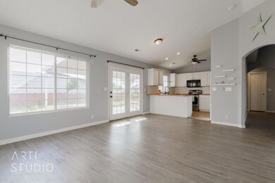 46 N 2080 E Cir-J Staples-32