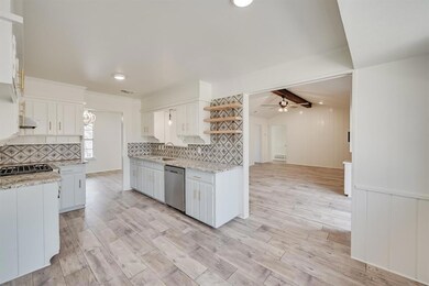 833 Wade Dr, Bedford, TX 76022 - photo 3