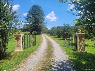 3922 Courtland Rd, Disputanta, VA 23842 - photo 2