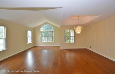 2370 Torrington Dr, Toms River, NJ 08755 - photo 4