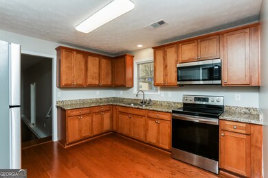 1677 Pheasant Dr, Jonesboro, GA 30238 - photo 5