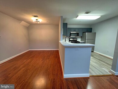 2322 Falls Gable Ln unit B, Baltimore, MD 21209 - photo 7