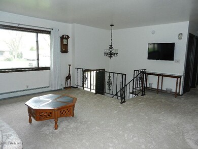 Living Rm 2
