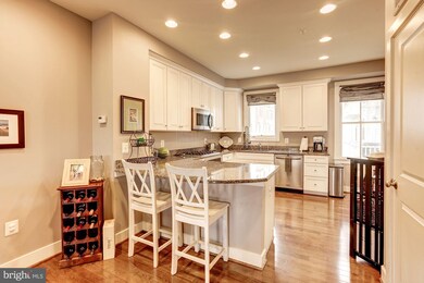 830 Montgomery St, Alexandria, VA 22314 - photo 7