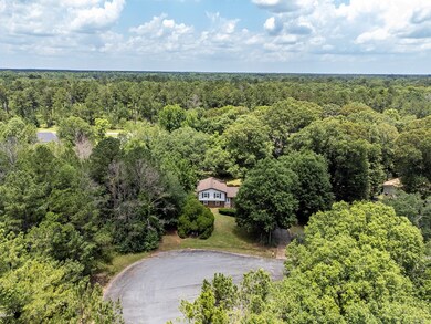 911 Benchmark Dr, Albany, GA 31721 - photo 2