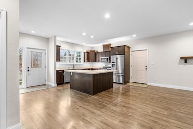 2308 1st Ave NW, Waverly, IA 50677 - photo 3